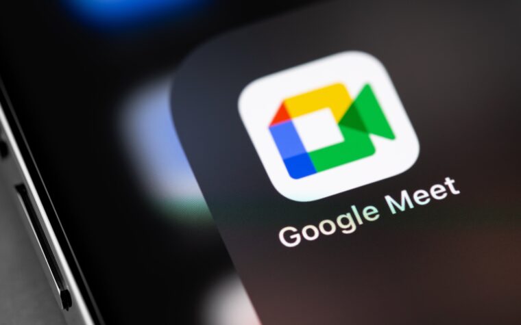 Google Meet now offers note-taking for in-person meetings
